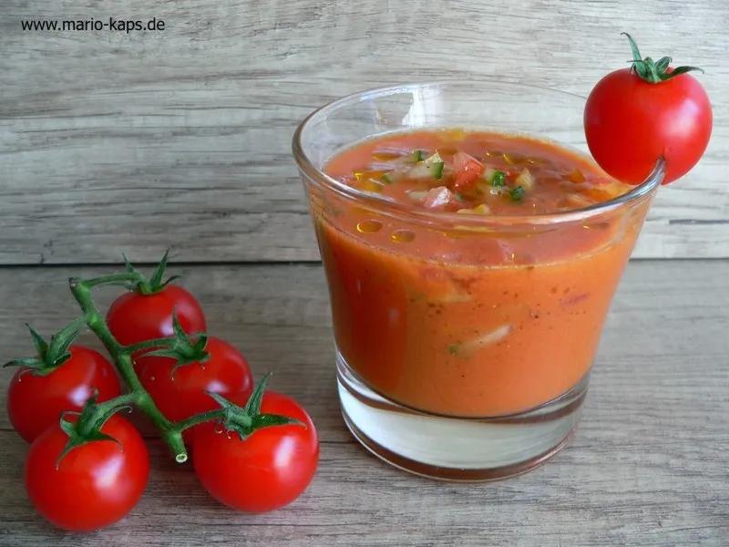 Gazpacho Andaluz – kalte spanische Gemüsesuppe für heiße Tage - Mario´s ...