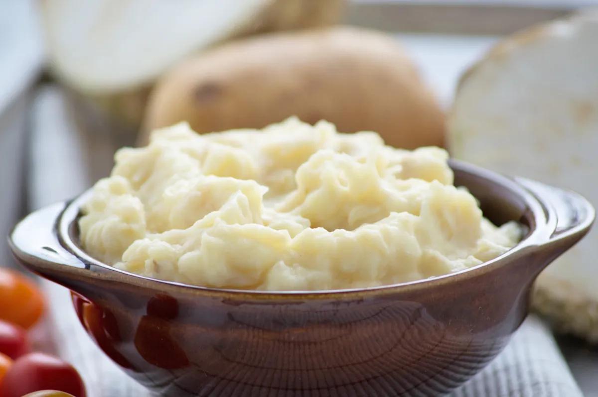 Sellerie-Kartoffelpüree - Rezept | GuteKueche.at