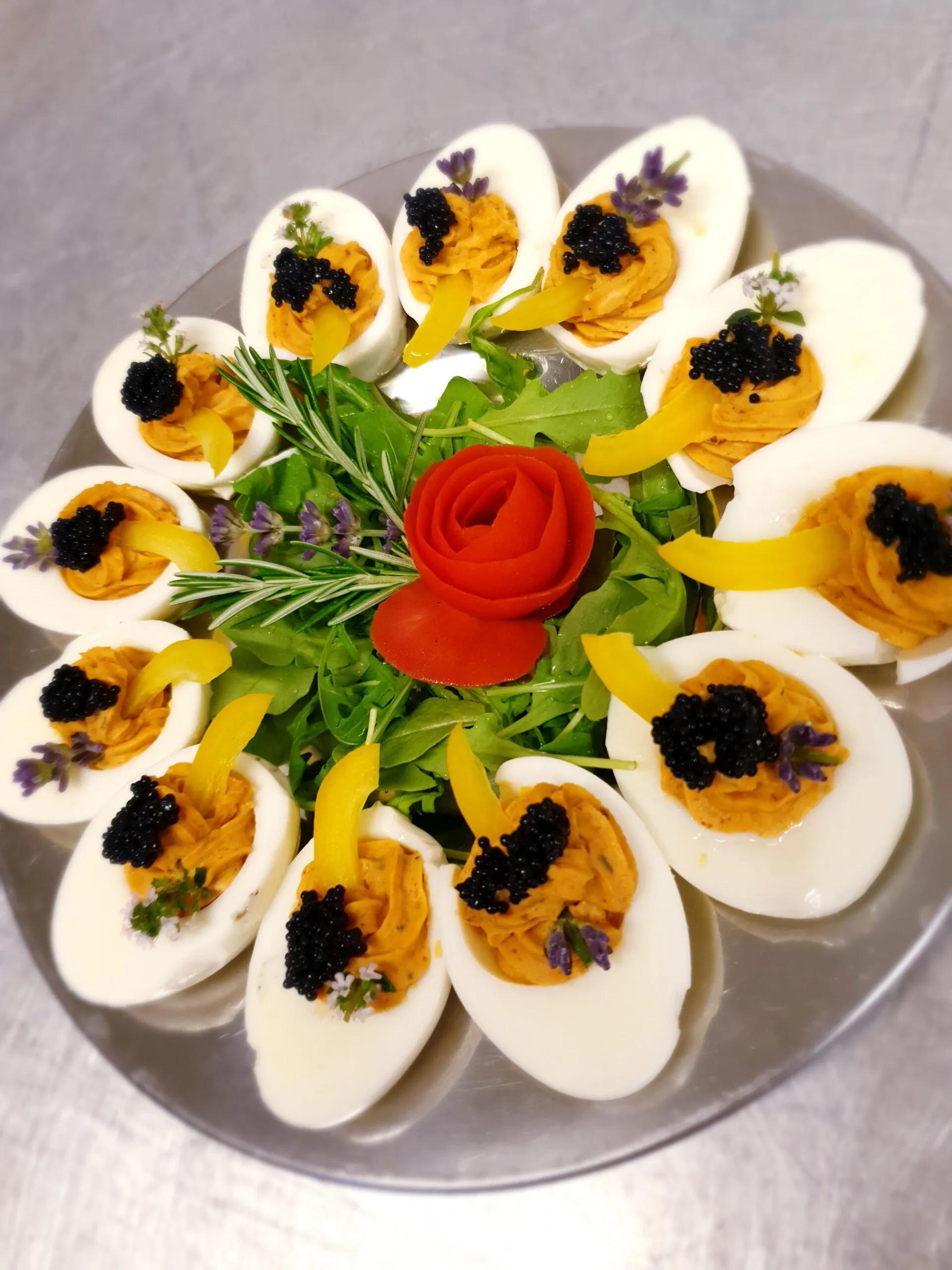 Sachsengrill Reinsdorf | gefüllte Eier mit Kaviar