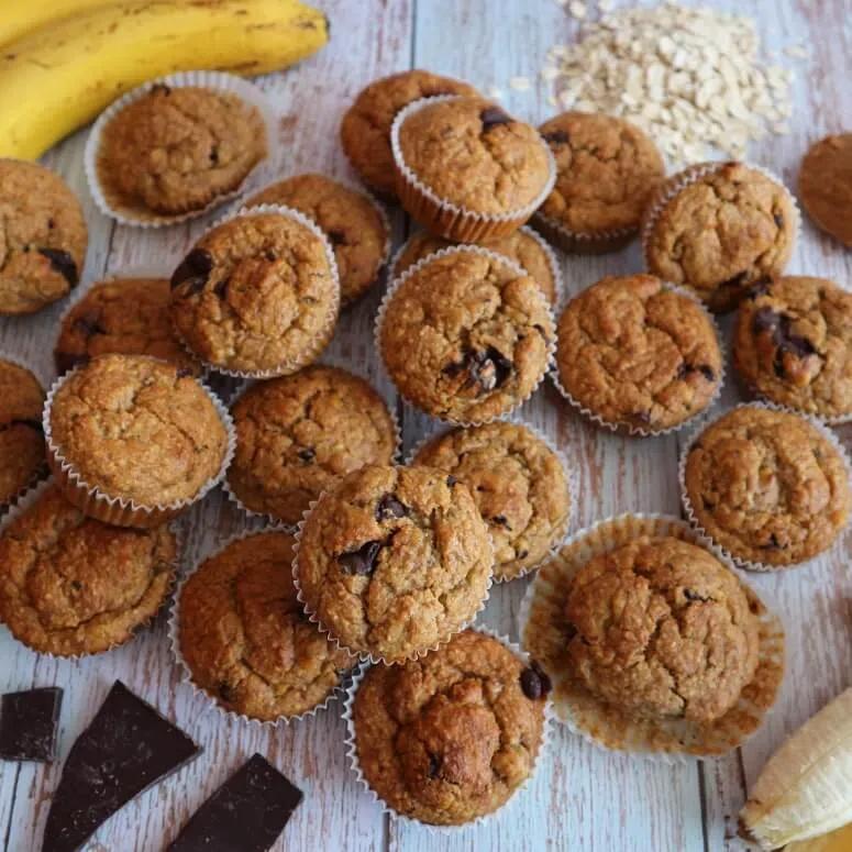 Vegane Bananenmuffins mit Schokolade – gesundes Rezept ohne Zucker