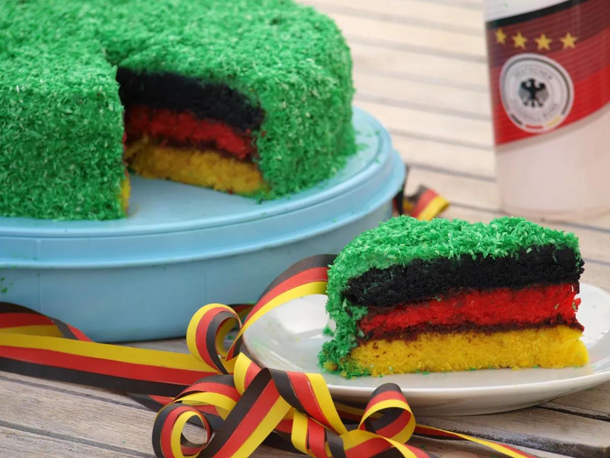 Deutschland Kuchen: Der Hit auf jeder WM / Fußball - Party