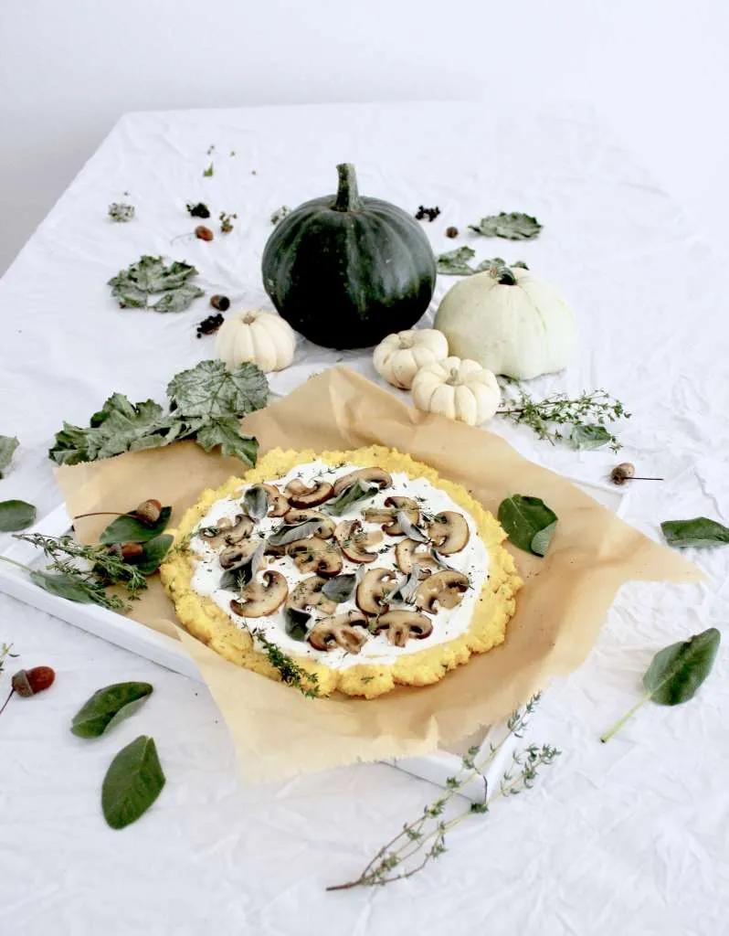 Food-Liebe ° Rezept für Polentapizza mit Pilzen, Ricotta und Salbei ...