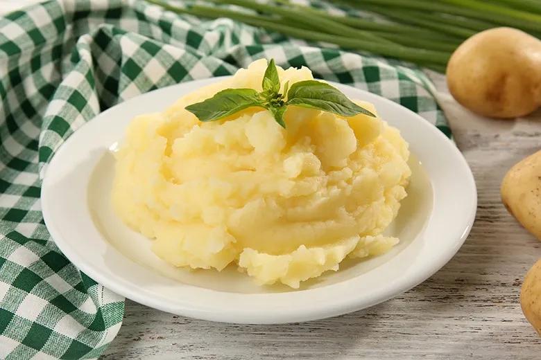 Kartoffelbrei selber machen - Rezept | GuteKueche.de
