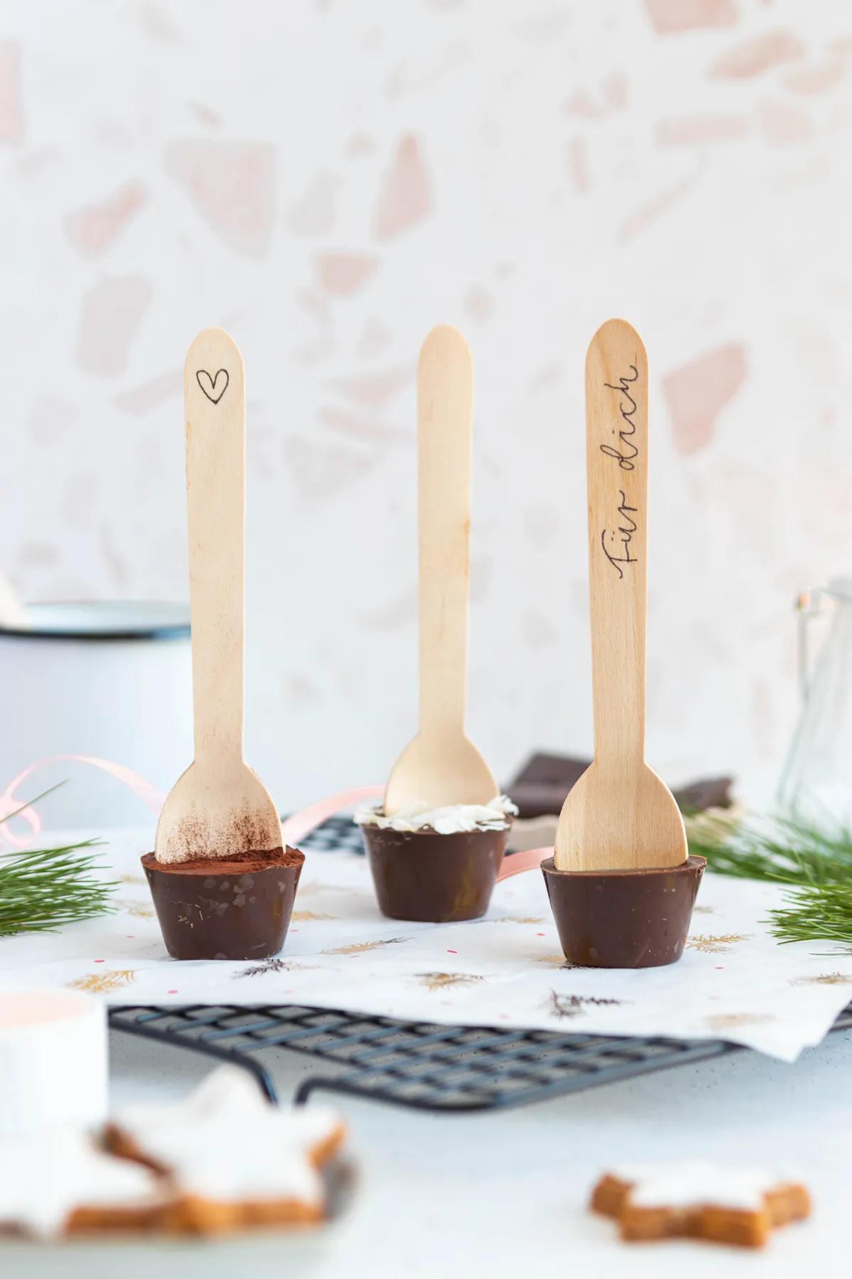 DIY Geschenk – Heiße Schokolade am Stiel selbermachen