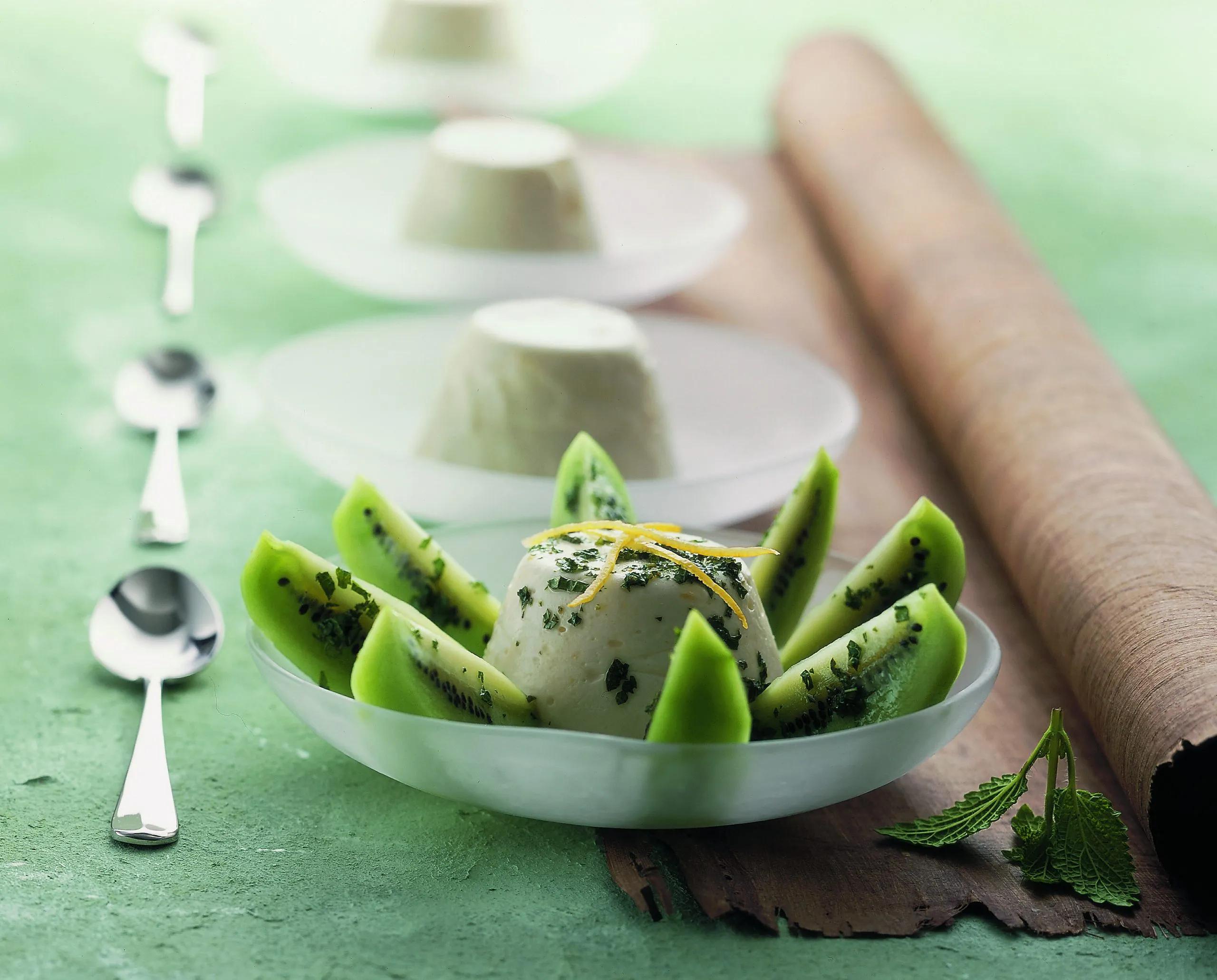 Zabaione Auf Feigen Kiwi Salat — Rezepte Suchen