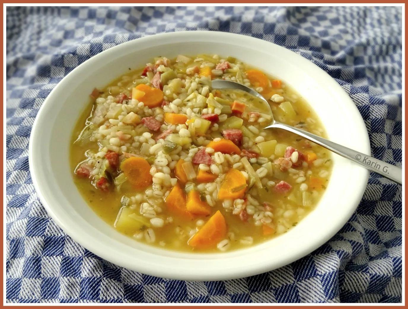 ich hab da mal was ausprobiert: meine schnelle Graupensuppe