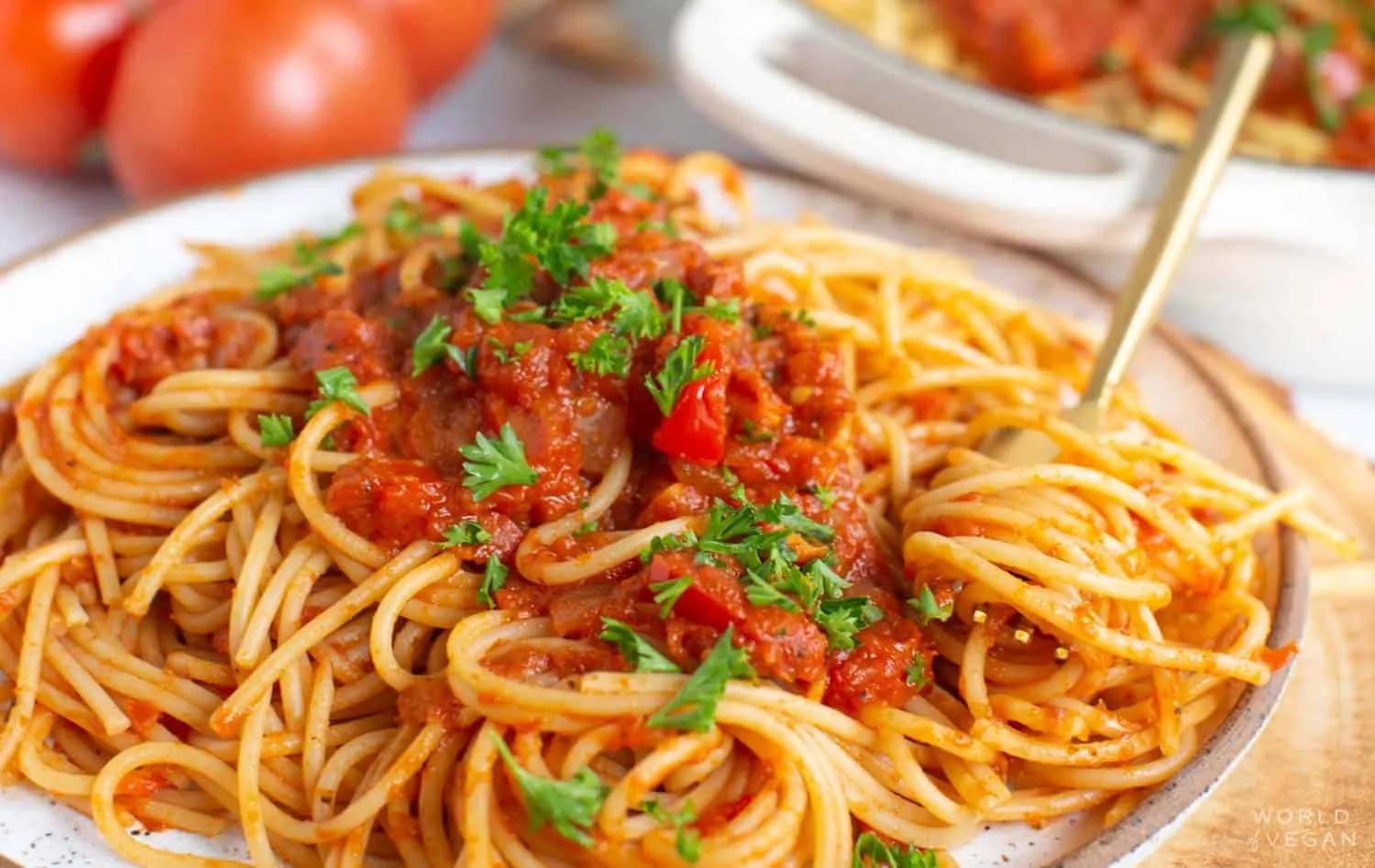 Spaghetti Arrabiata {How to Make the Perfect Spicy Arrabbiata Pasta Sauce}