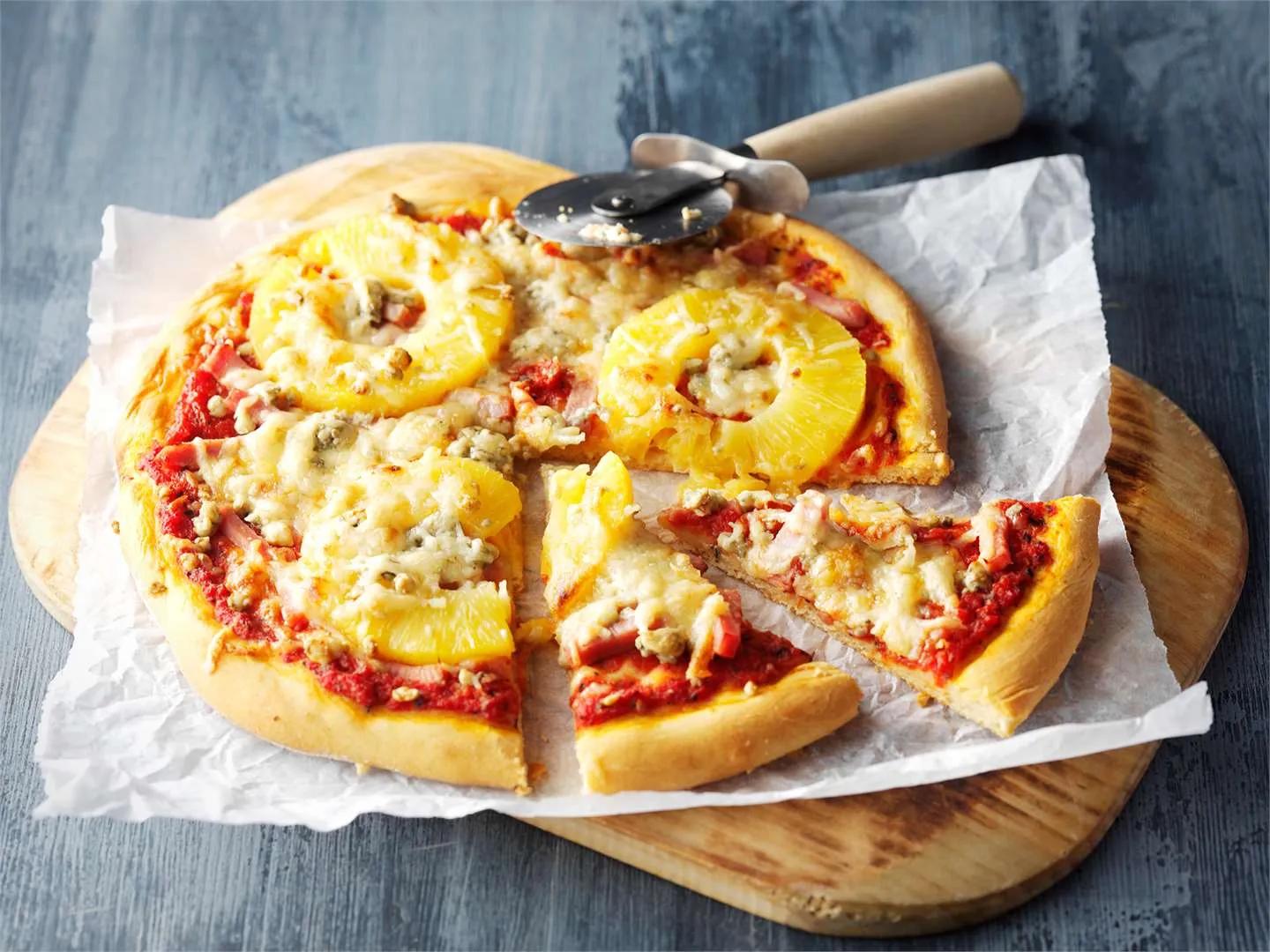Kinkku-AURA-ananas pizza - Resepti | Valio