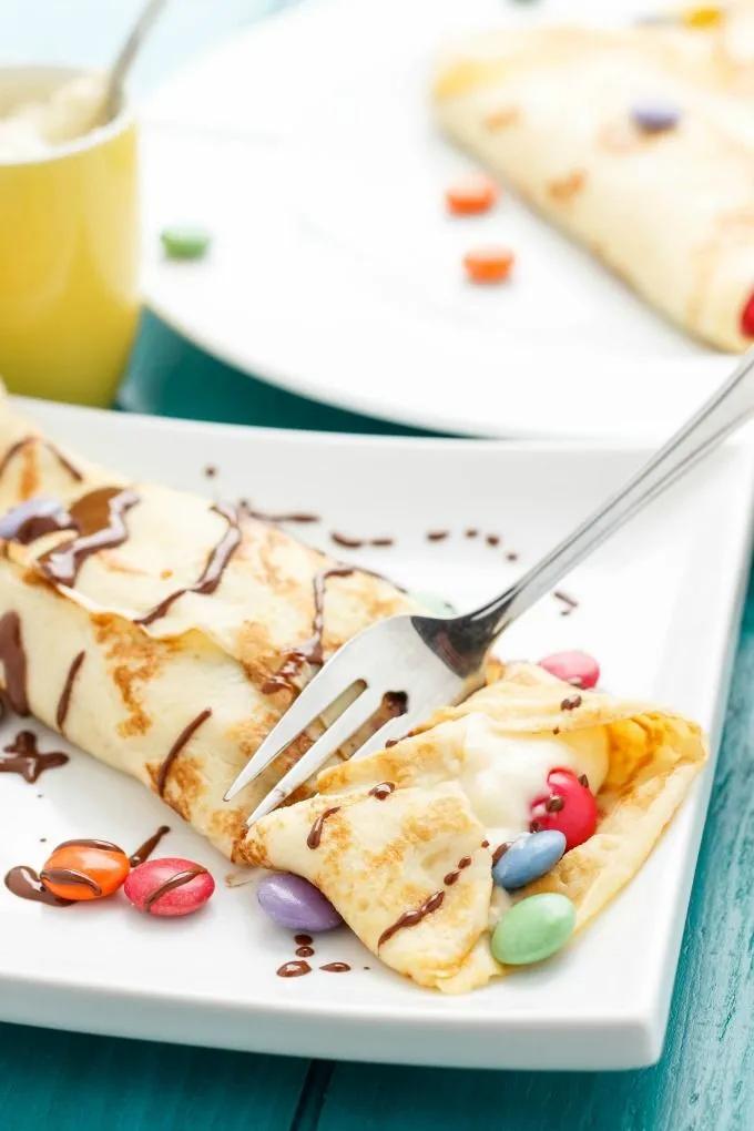 Smarties Crepes - The Cookie Writer | Dessert recipes easy, Sweet ...