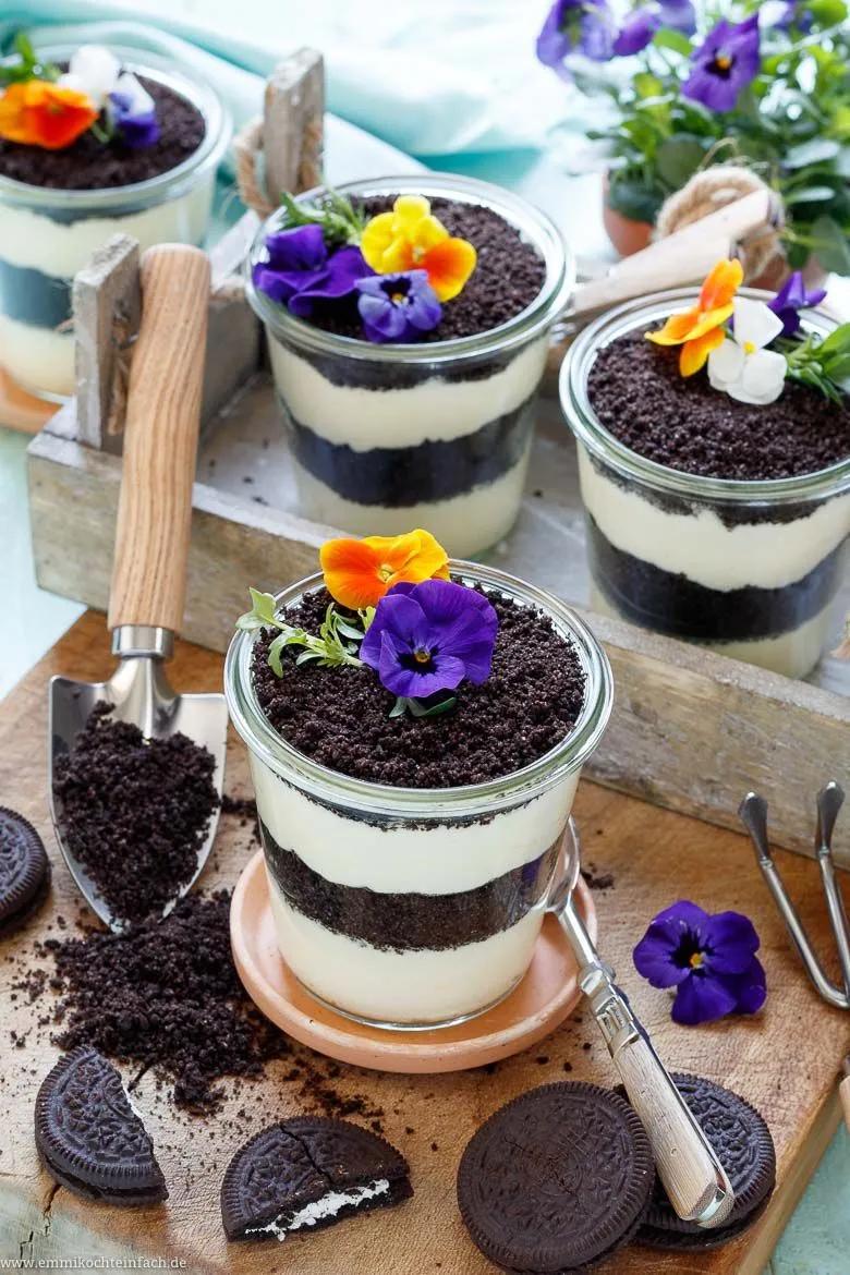 Oreo Vanillecreme Dessert mit Blumengruß | Rezept | Vanillecreme ...