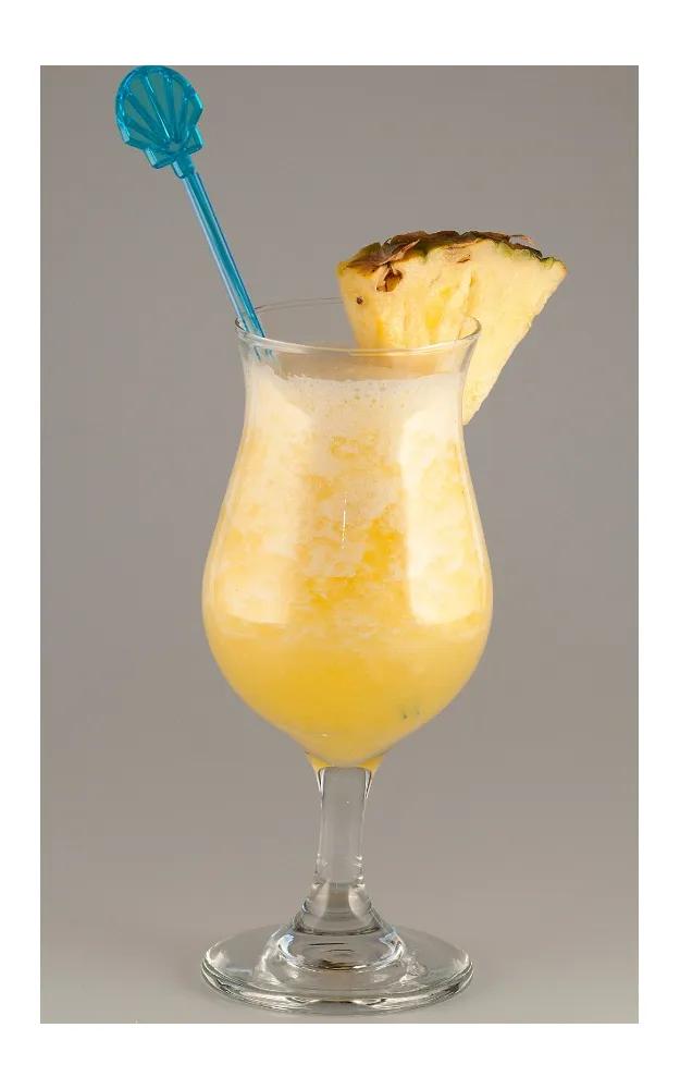 Frozen Pineapple Daiquiri visual recipe by Cocktail Hunter