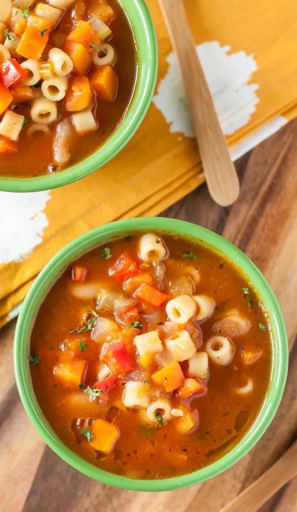 Vegetarian Minestrone Soup Recipe - Peas and Crayons