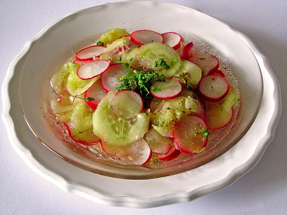 Radieschen - Gurken - Salat von plumbum | Chefkoch.de