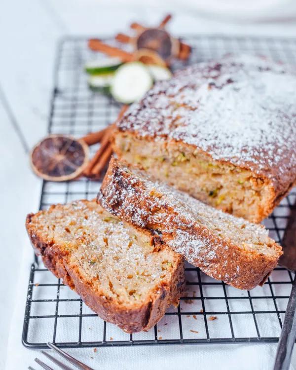 Zucchini Orangenbrot Mit Schokolade — Rezepte Suchen