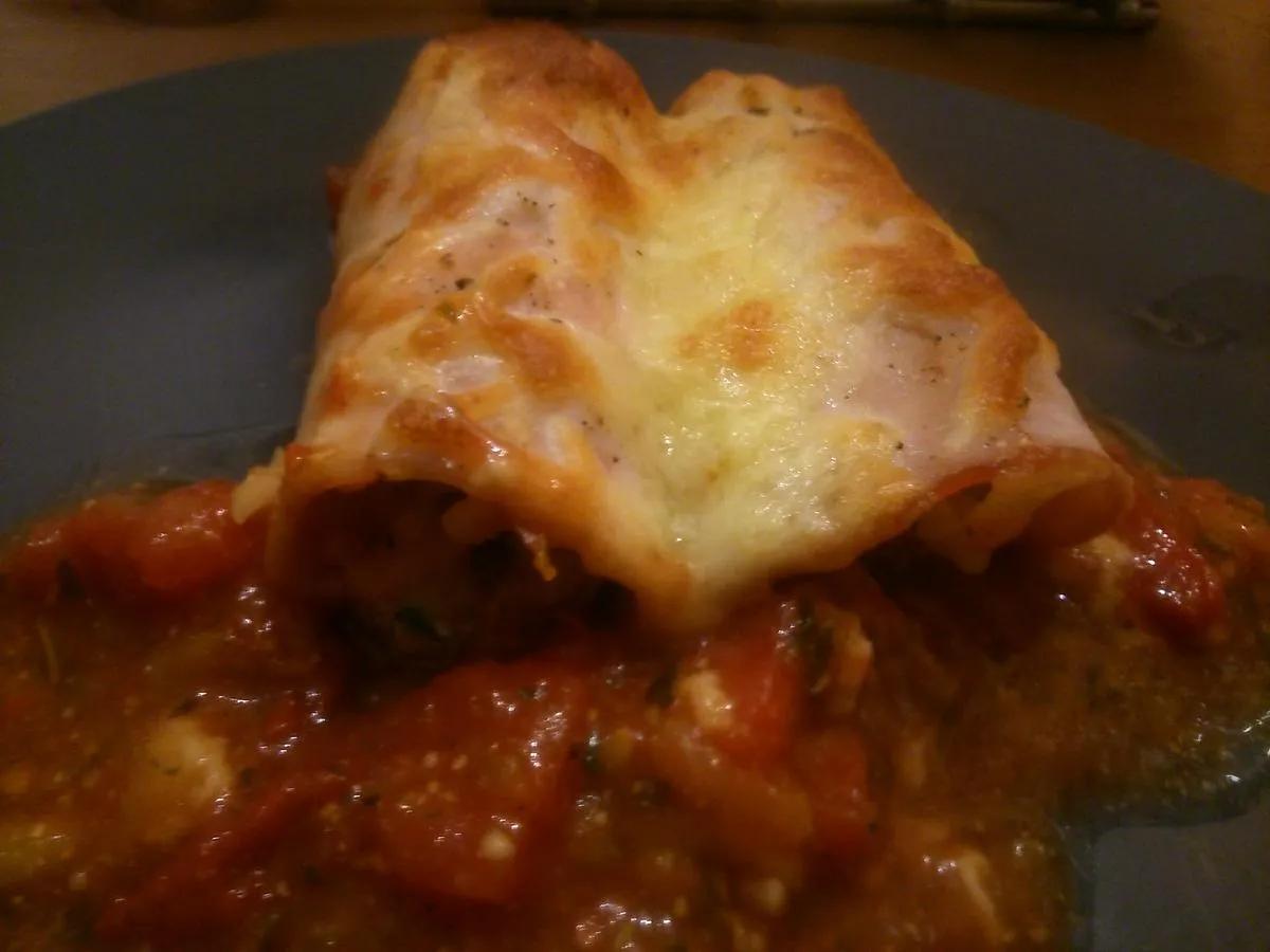 LOW CARB- Puten-Gemüse-Cannelloni - Rezept - kochbar.de