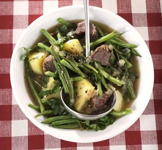 Rindfleisch-Bohnen-Eintopf | Rezept | Rindfleisch, Bohneneintopf mit ...