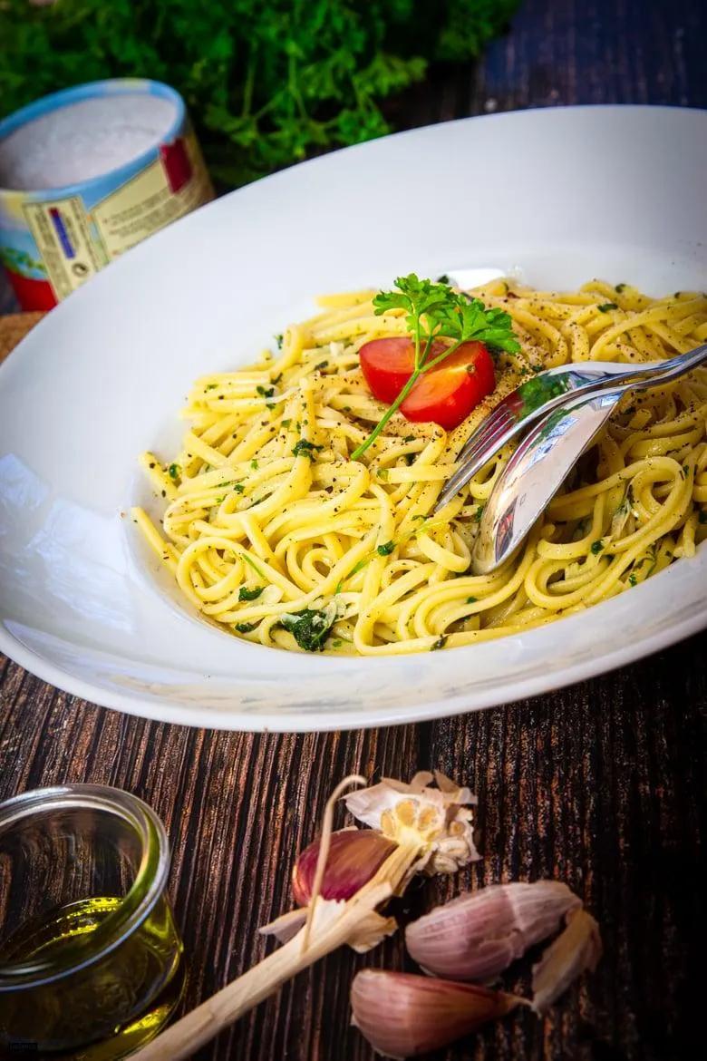 Spaghetti aglio e olio - Original-Rezept | tastybits.de