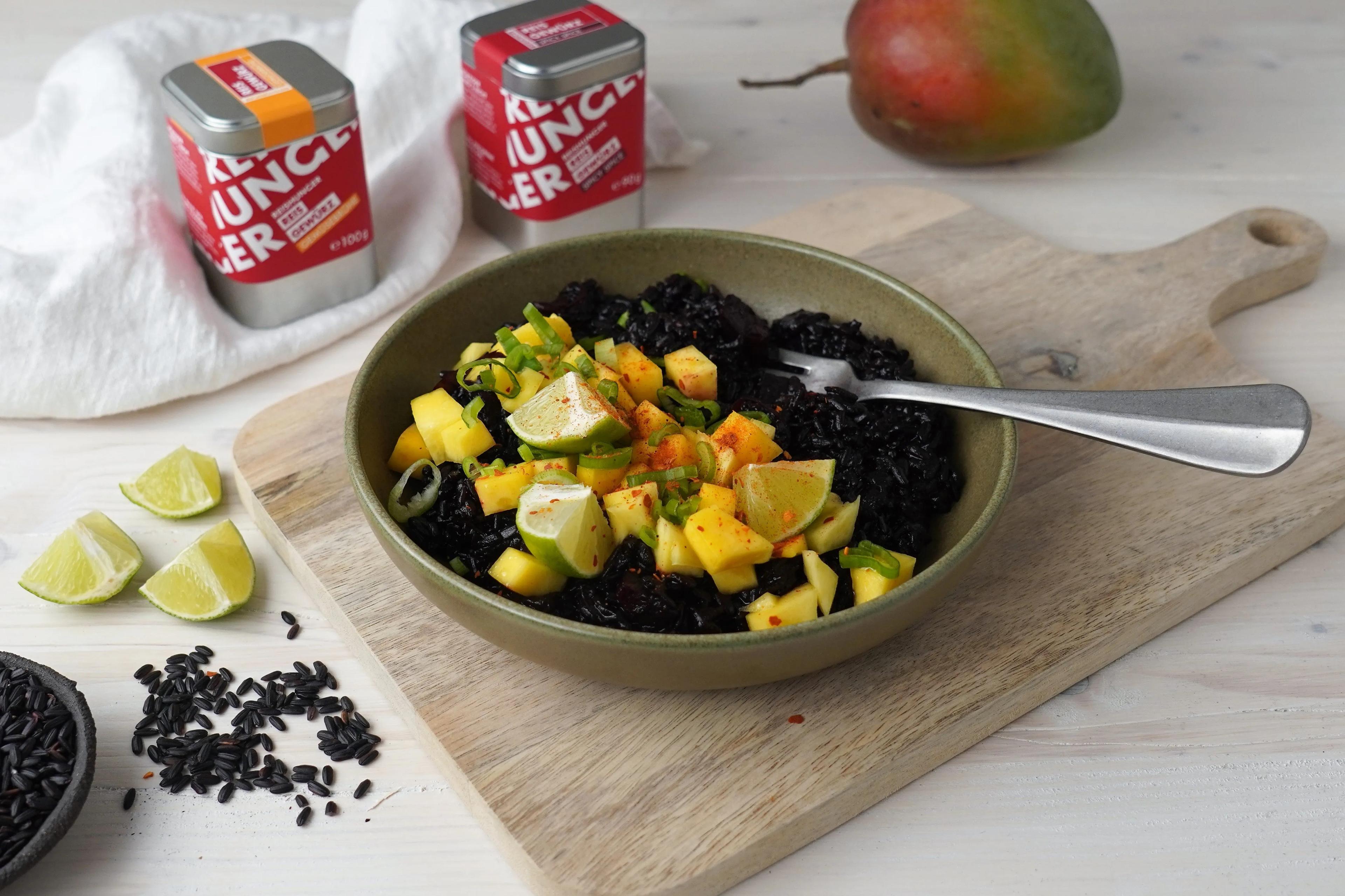 Feuriger Mango - One Pot Reistopf mit schwarzem Reis