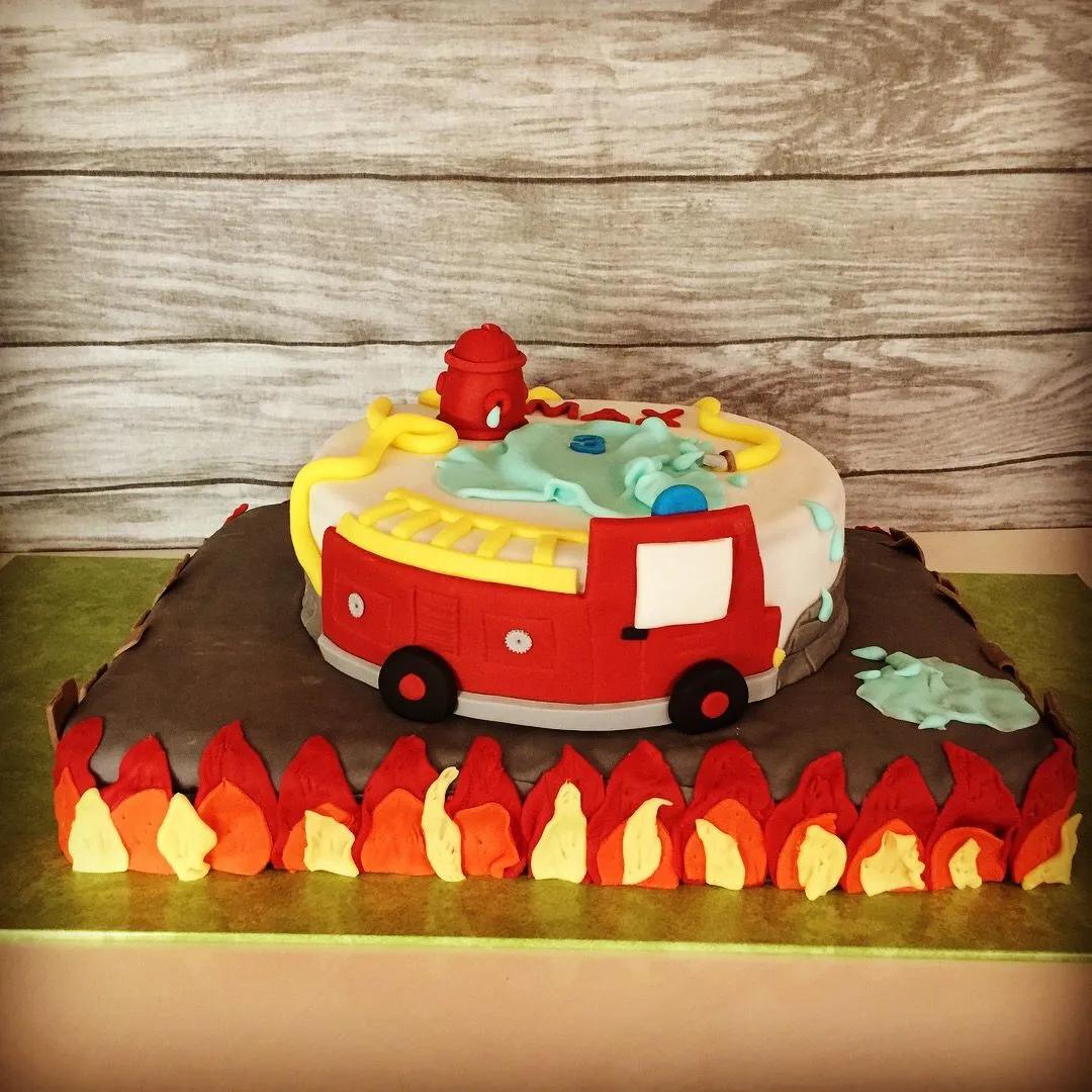 Feuerwehr Kuchen | Feuerwehr kuchen, Kuchen, Geburtstag