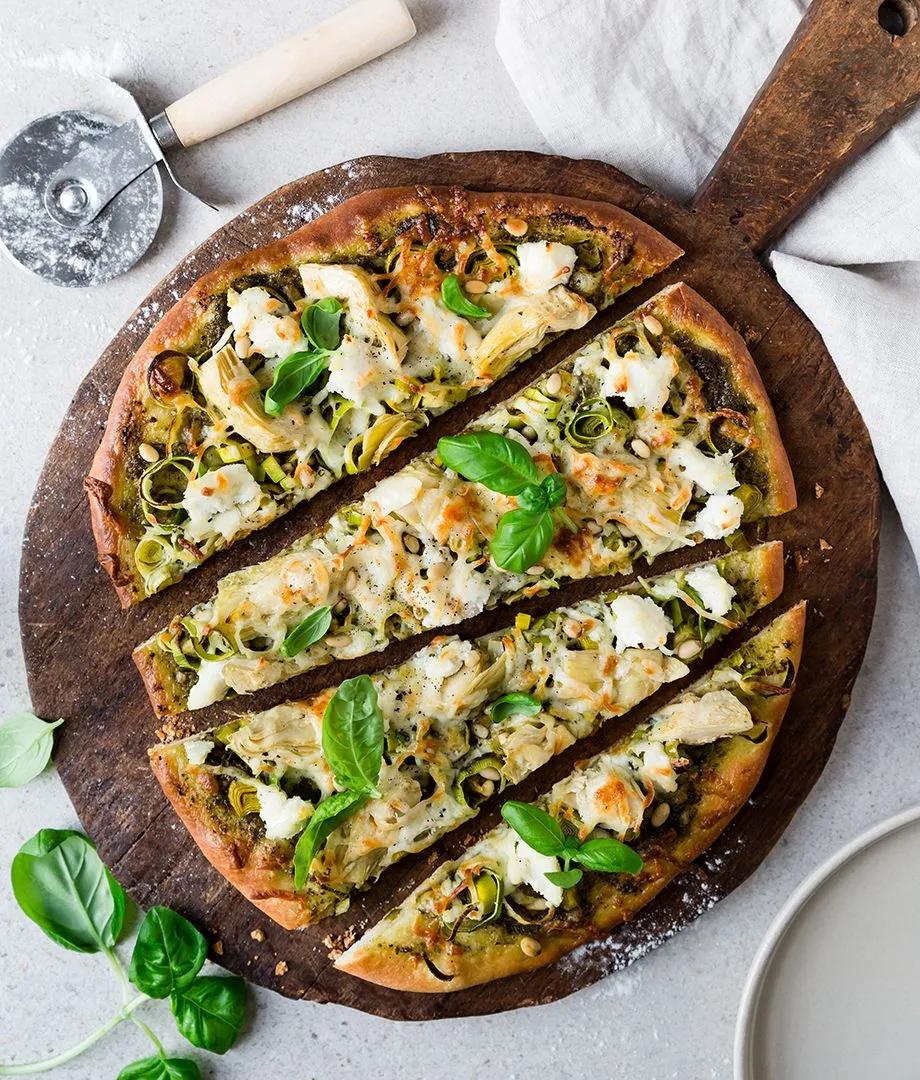 Pizza au pesto et artichauts | Recipe | Recipes, Yummy dinners, Food