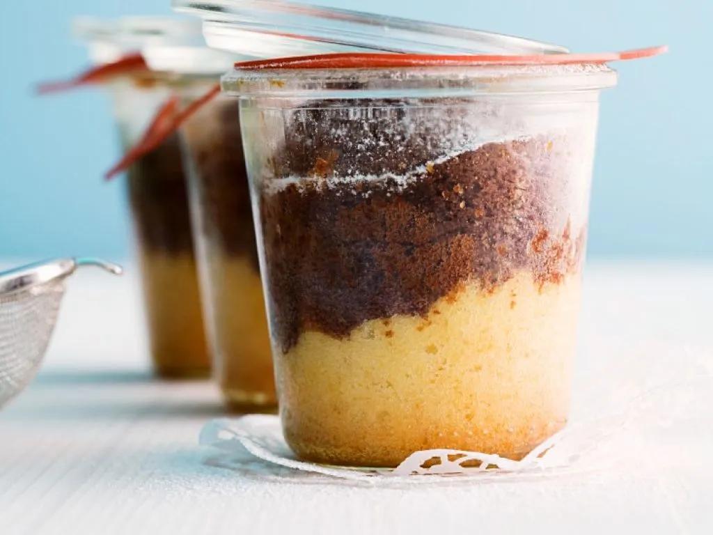 Schoko-Vanille-Kuchen im Glas Rezept | EAT SMARTER