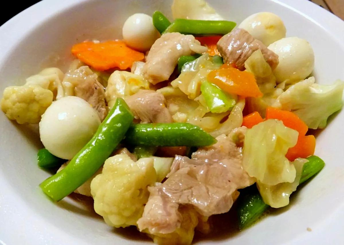 Quick and Easy Filipino Chop Suey (Sap Suy) | Delishably
