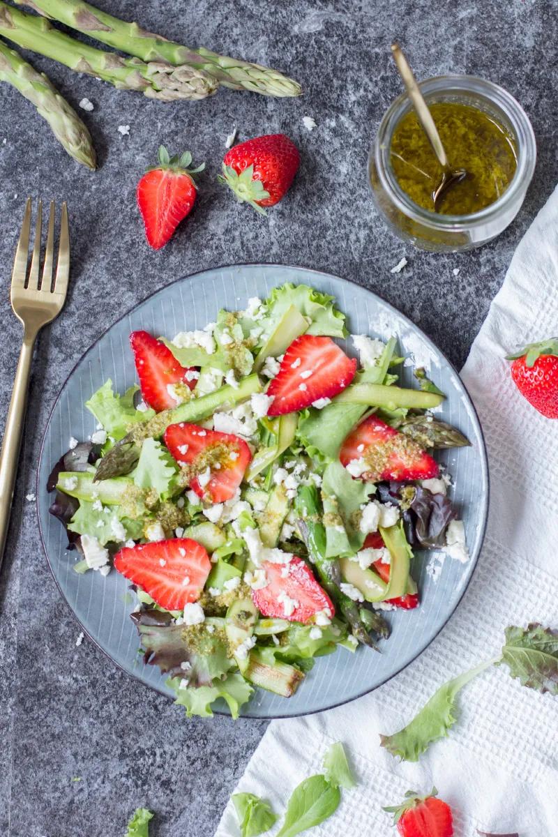 Spargel-Erdbeer-Salat - TRYTRYTRY