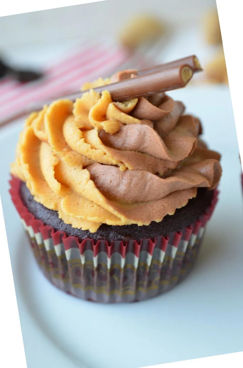Ninas kleiner Food-Blog: Schokoladen-Cupcakes mit Erdnussbutter ...