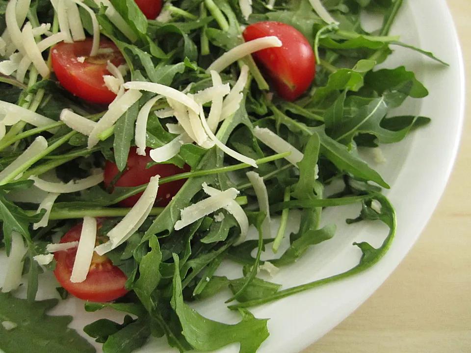 Tomaten-Rucola Salat mit Parmesan von Barbwire23 | Chefkoch.de