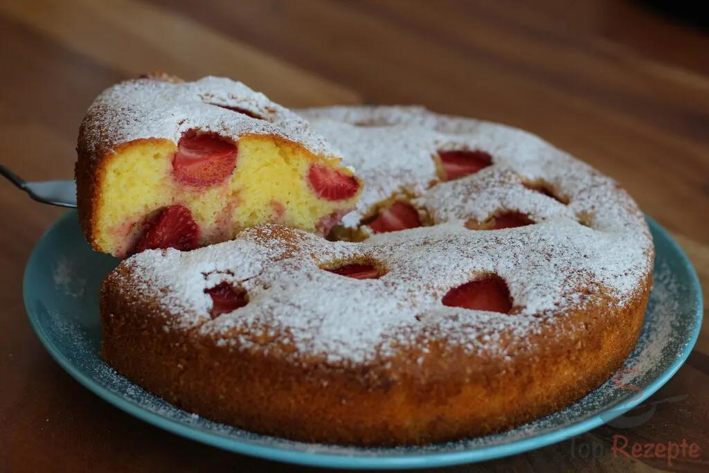 Saftiger und schneller Erdbeerkuchen | Top-Rezepte.de