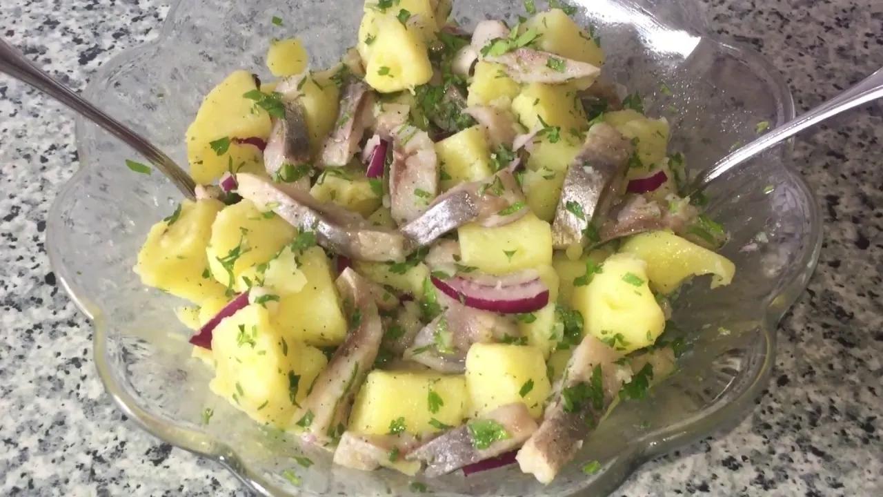 Matjes Kartoffel Salat - YouTube