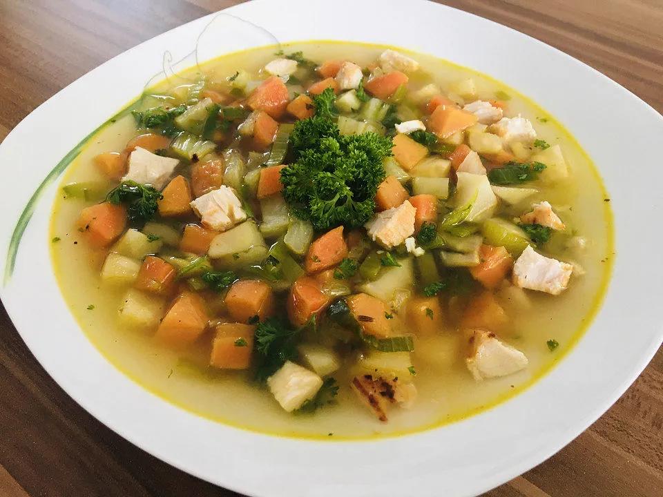 Einfache Gemüsesuppe von kaeserea | Chefkoch