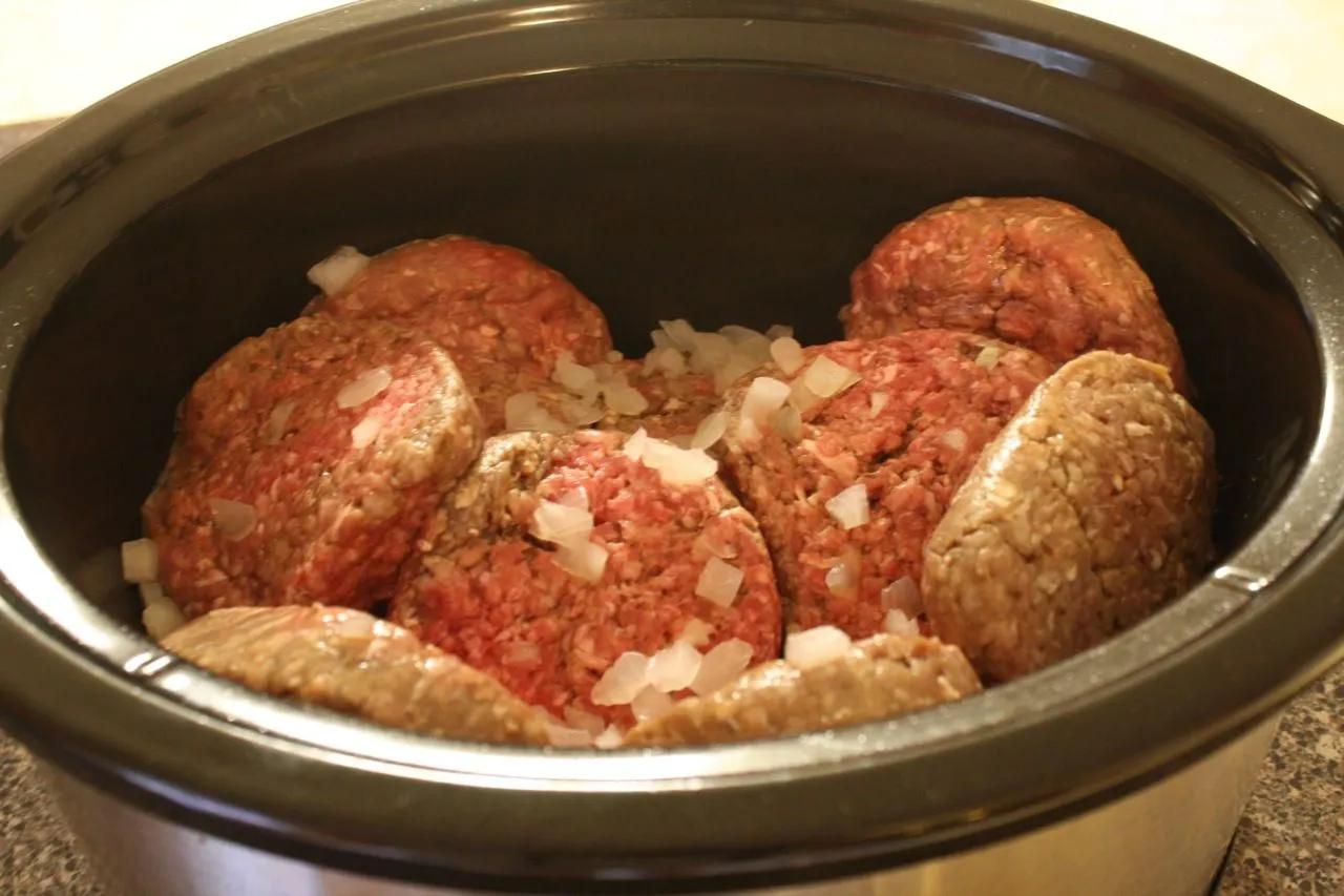 Crockpot hamburgers | Food, How to cook hamburgers, Hamburger in crockpot
