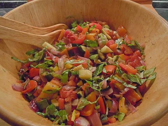 Ratatouille - Salat (sommerlich, leicht, als Grillbeilage oder einfach ...