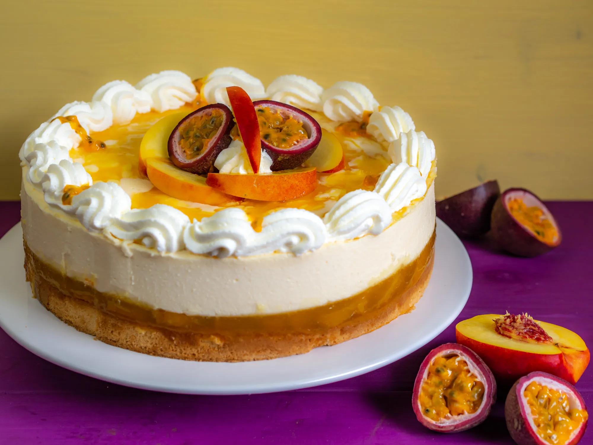 Pfirsich-Maracuja-Torte mit Maracuja-Creme - Ofenkieker