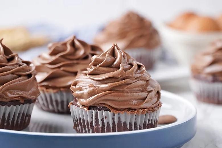 Schokoladen-Cupcake - Rezept | GuteKueche.de