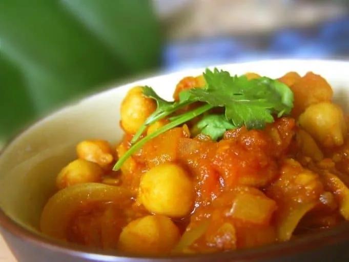 Indische Kichererbsen mit Curry (Cholay) | Rezepte
