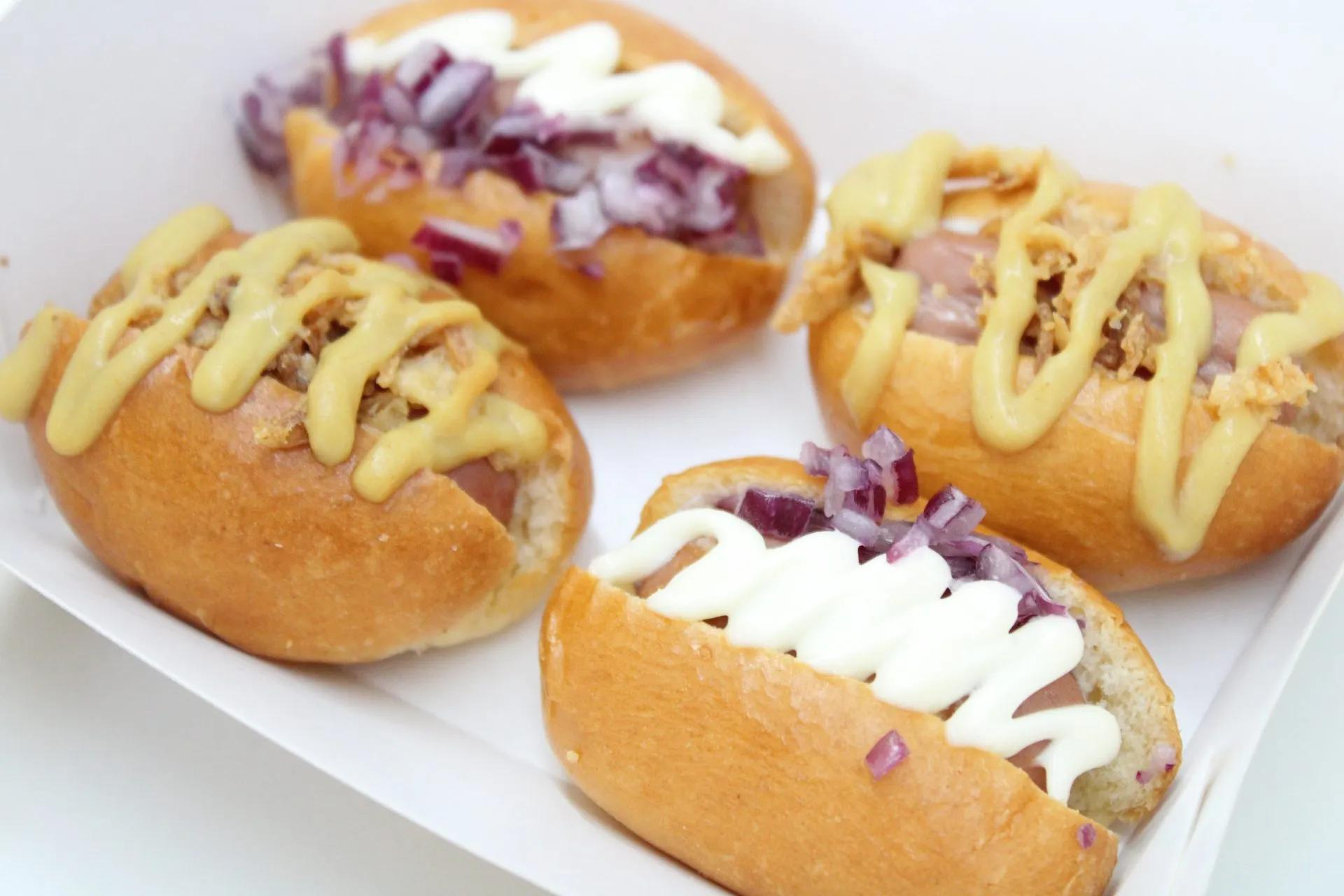 4 Mini Hot Dogs surtidos – Baci dAngelo Shop