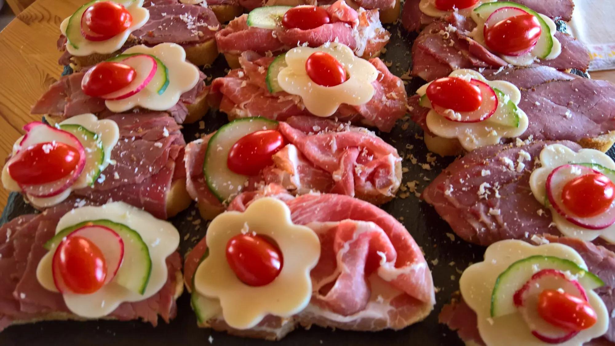 Canapes - kleine bunte Häppchen ... und so köstlich | Grillforum und ...