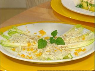 chicorée gorgonzola salat