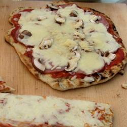 einfache gegrillte pizza