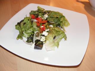 griechischer gemischter salat mit feta