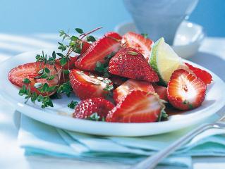 marinierte erdbeeren mit thymian