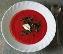 rote beete suppe mit lauch