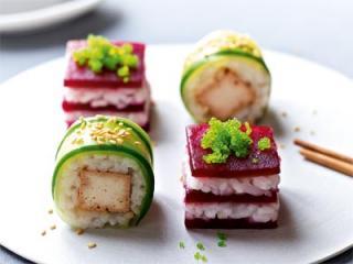 rote bete sushi mit wasabi kaviar