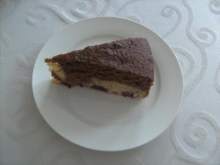 schwarz weiss kuchen mit johannisbeeren