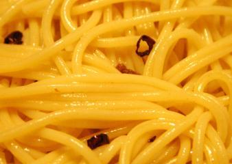 spaghetti mit sardellen scharf