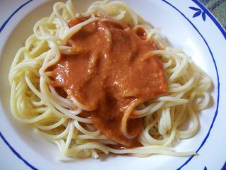 spaghetti mit schneller tomaten käse sahne sauce