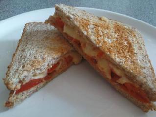 tomaten käse toast