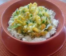 variation von krautsalat mit mango und gurke schn